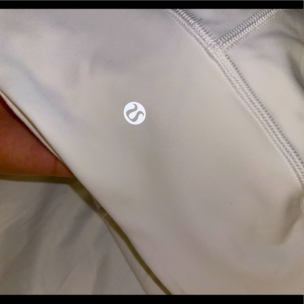 White Lululemon leggings